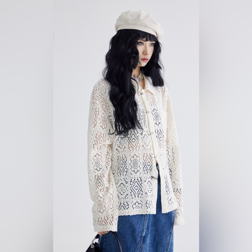 White Cotton Crochet Long Sleeve Shirt w/ Metal Clasp Closures Size M